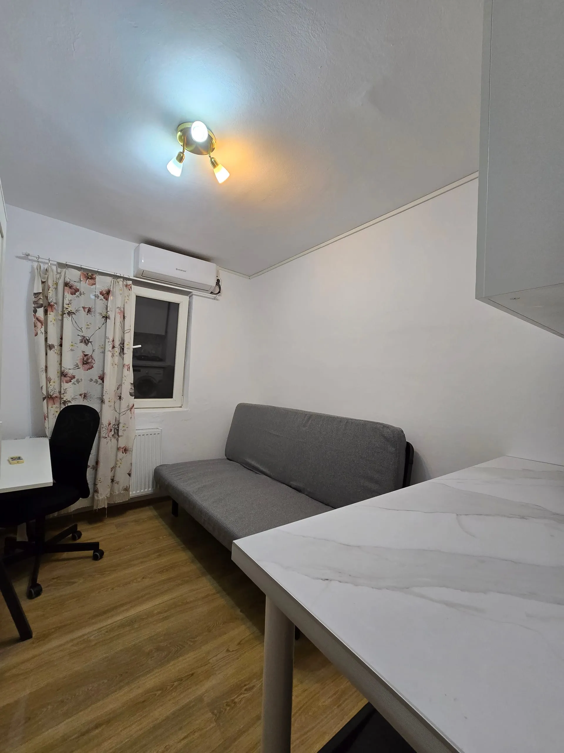 Premium Hideout Image 5